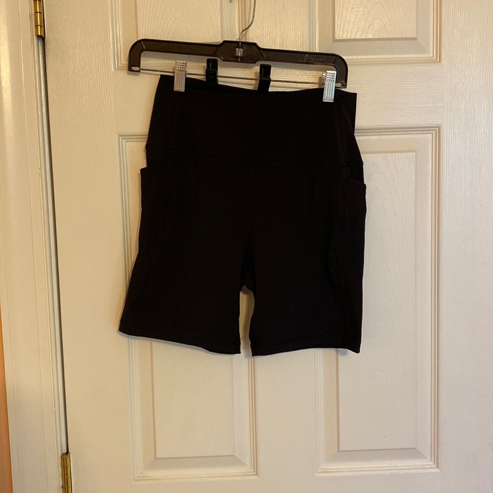 CRZ yoga new with tags biker shorts